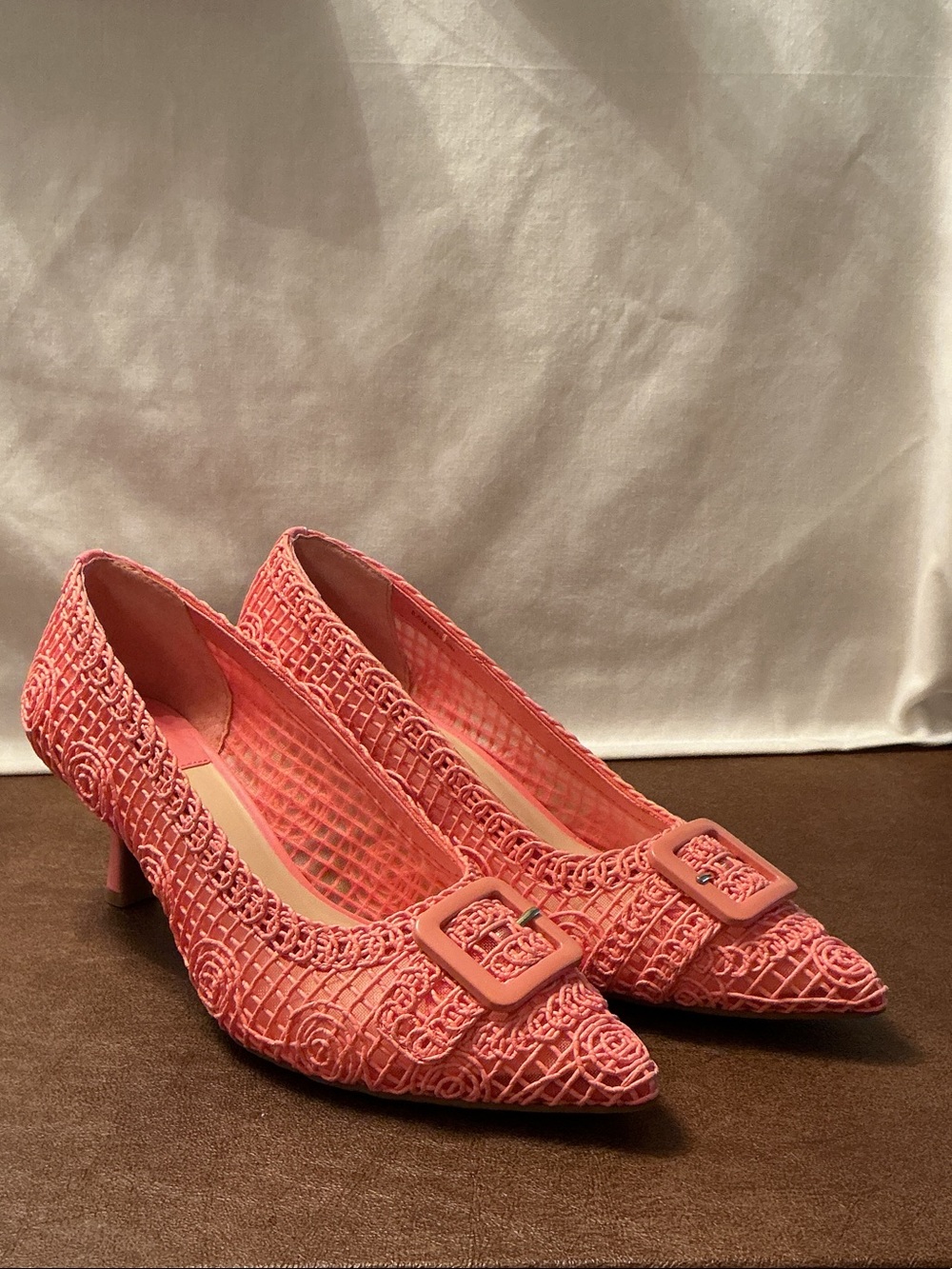 Alex Marie Textured Pointed-Toe Low Heel Coral Pumps Shoes Buckle Accent Sz 8.5
